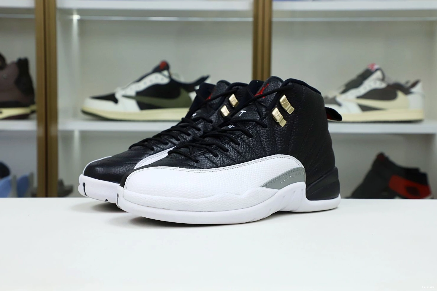 PLAYOFFS RETRO JORDAN 2022 AIR 12 0311